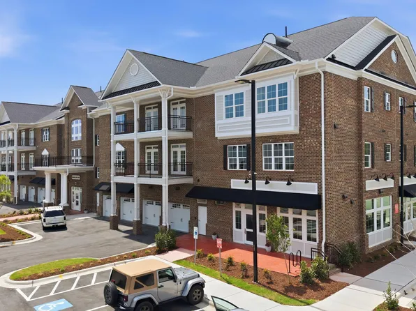 1600 Gathering Park Cir #304, Cary, NC 27519