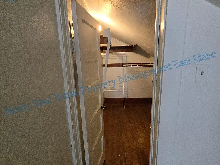925 W Clark St #925 — Photo 34
