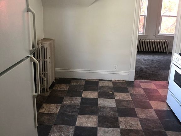 4th image of 3403 Aldrich Ave N #2