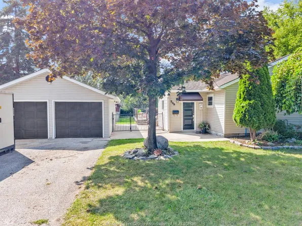 209 Saint Andrews Dr, Lakeshore, ON N8N 3L4