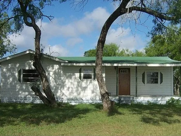 4904 Fm 2984, Luling, TX 78648