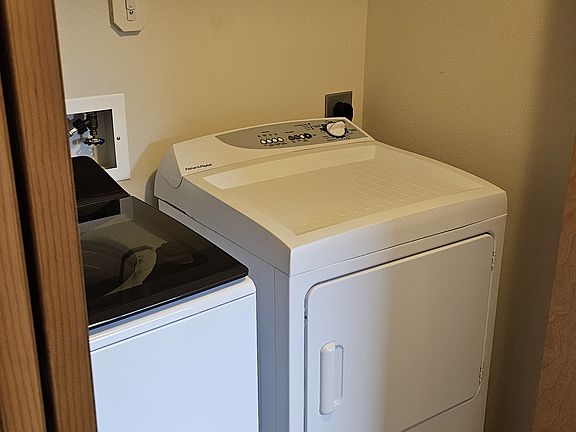 5th image of 245 Sadler Ln APT 302
