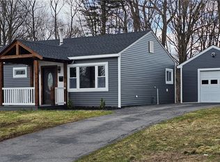 46 Walnut Dr, Whitesboro, NY 13492