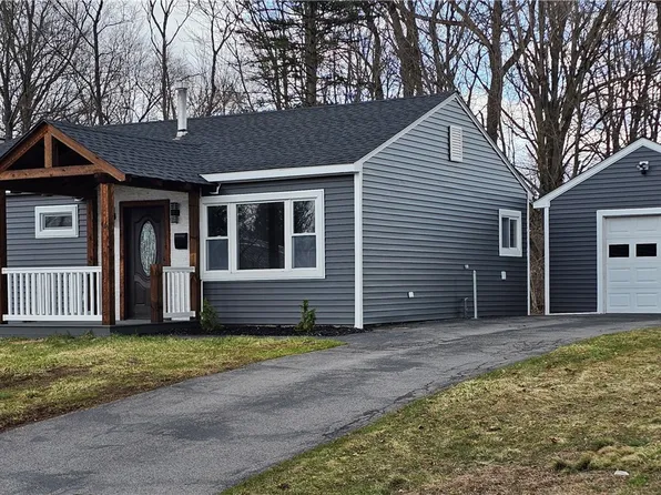 46 Walnut Dr, Whitesboro, NY 13492