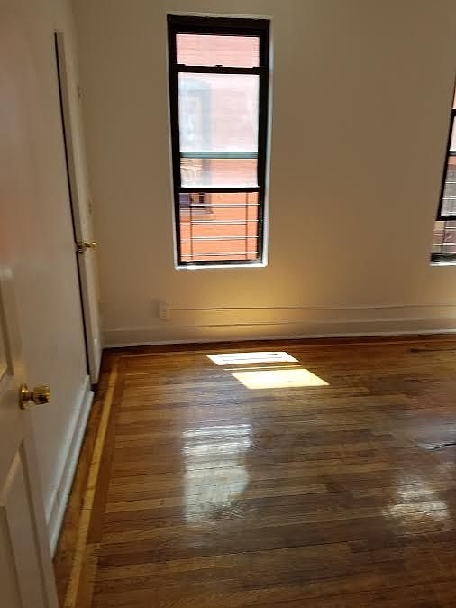 2nd image of 673 Dawson St APT 12