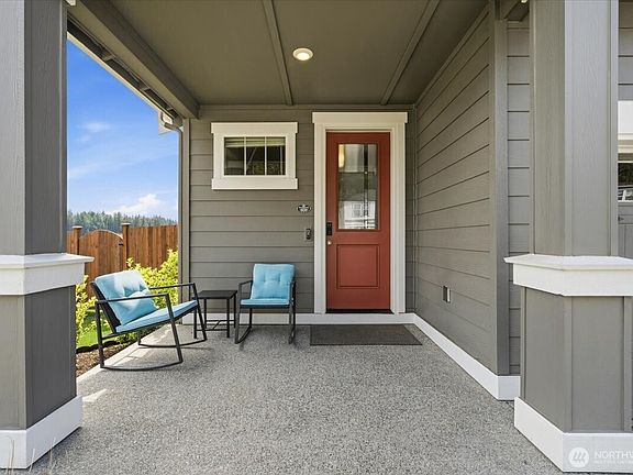 2nd image of 1106 SW Pendleton Way