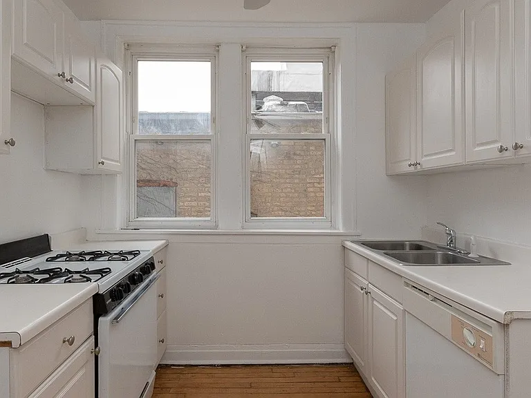4409 N Kenneth Ave #A2 — Photo 4