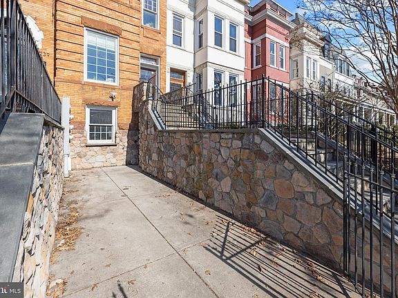 3rd image of 1237 Kenyon St NW #1