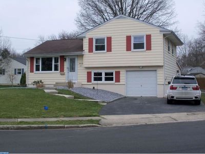 45 Fleetwood Dr, Hamilton, NJ, 08690
