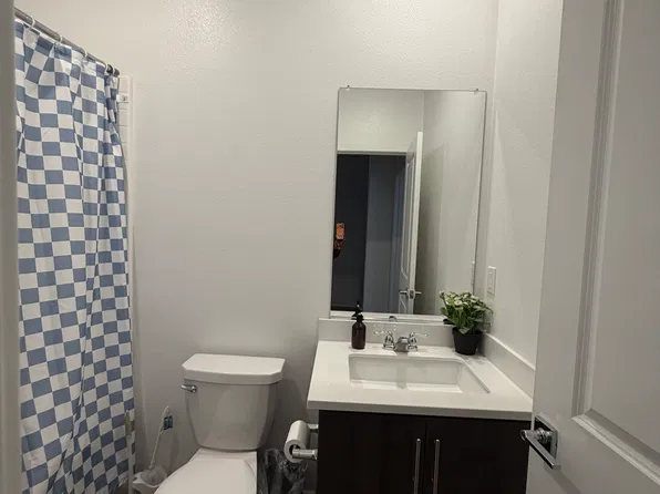 2786 Emerald Bay Dr, Rialto, CA 92377