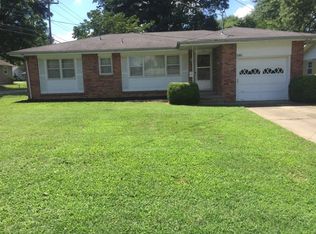 1161 S Plaza Ave, Springfield, MO 65804