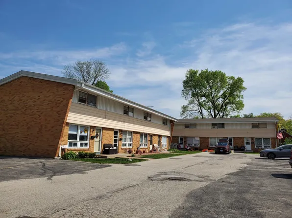 535 Pearl Ave, Loves Park, IL 61111