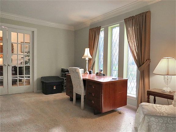 3rd image of 12923 Glenyork Ct