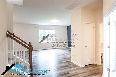 8400 Jordan Meadow Dr — Photo 3