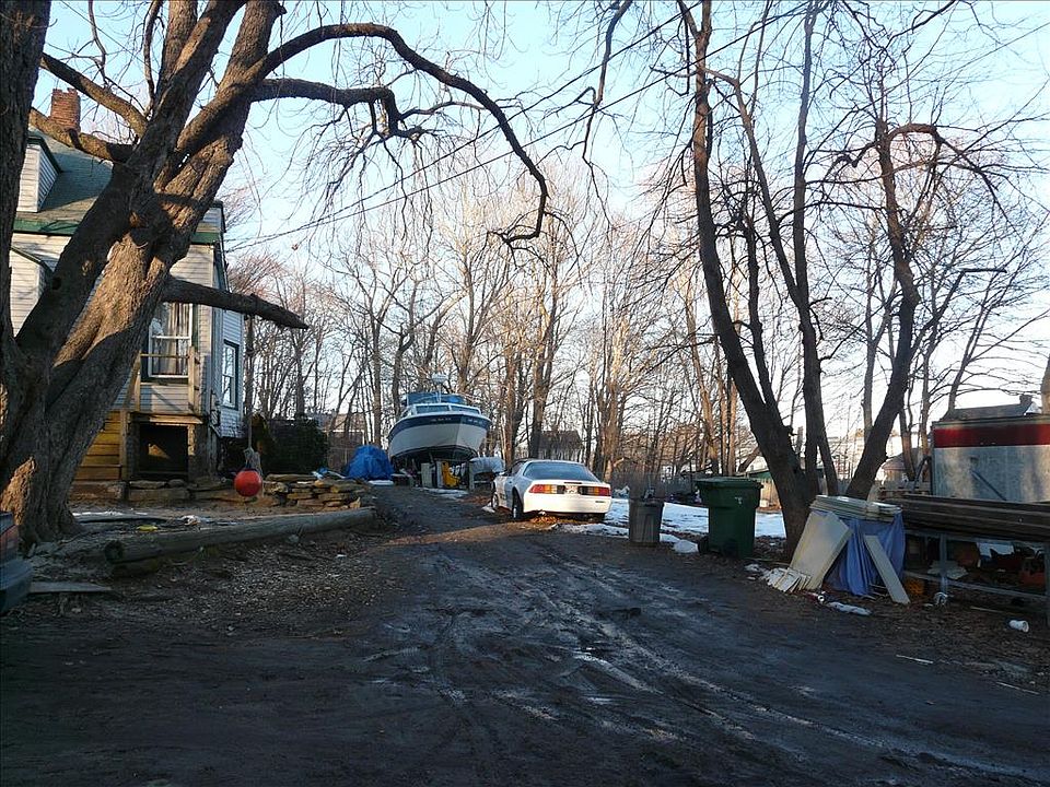 2nd image of 276 Presumpscot St