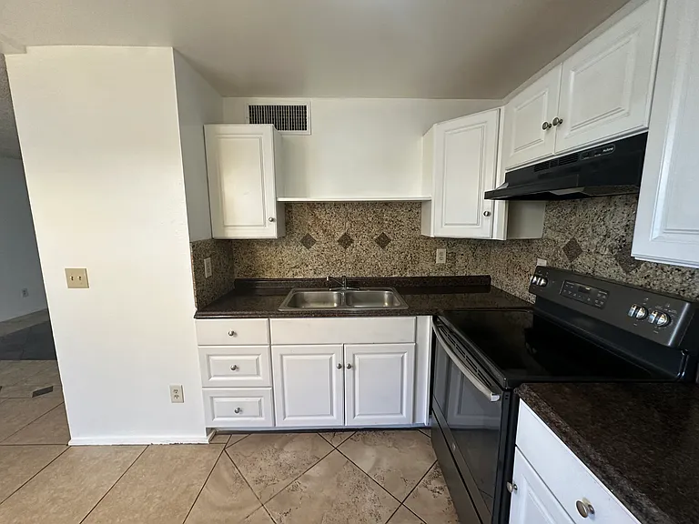 2159 S Winstel Ave #2159 — Photo 11