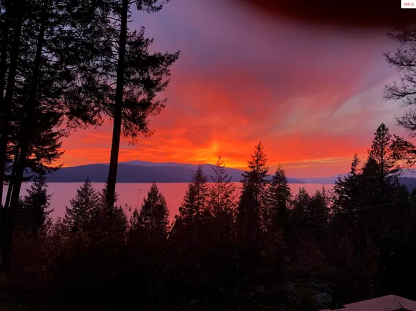 707 Eagen Mountain Dr, Hope, ID 83836