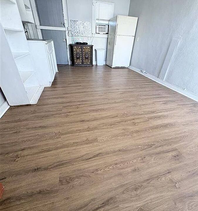 1st image of 2921 S Port Ave Space 13