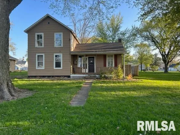 221 McKinley St, Hooppole, IL 61258