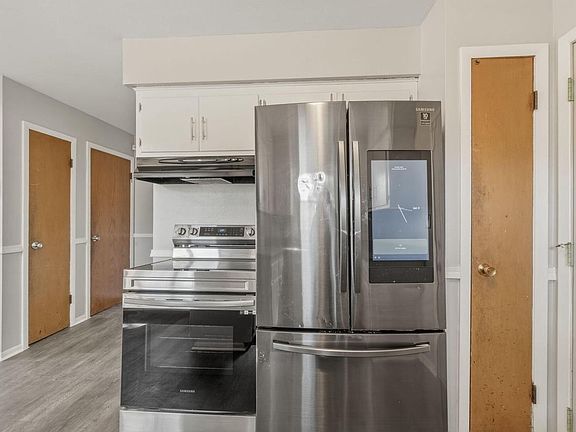 5th image of 10501 W Silver Spring DRIVE