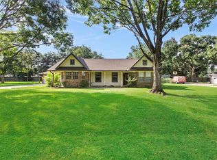 3410 Windsor St, Pearland, TX 77581