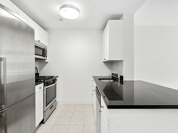 2nd image of 414 Hicks St APT 215
