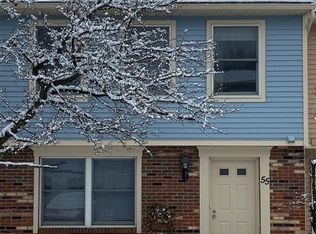 55 Quaker Ridge Dr, Akron, OH 44313