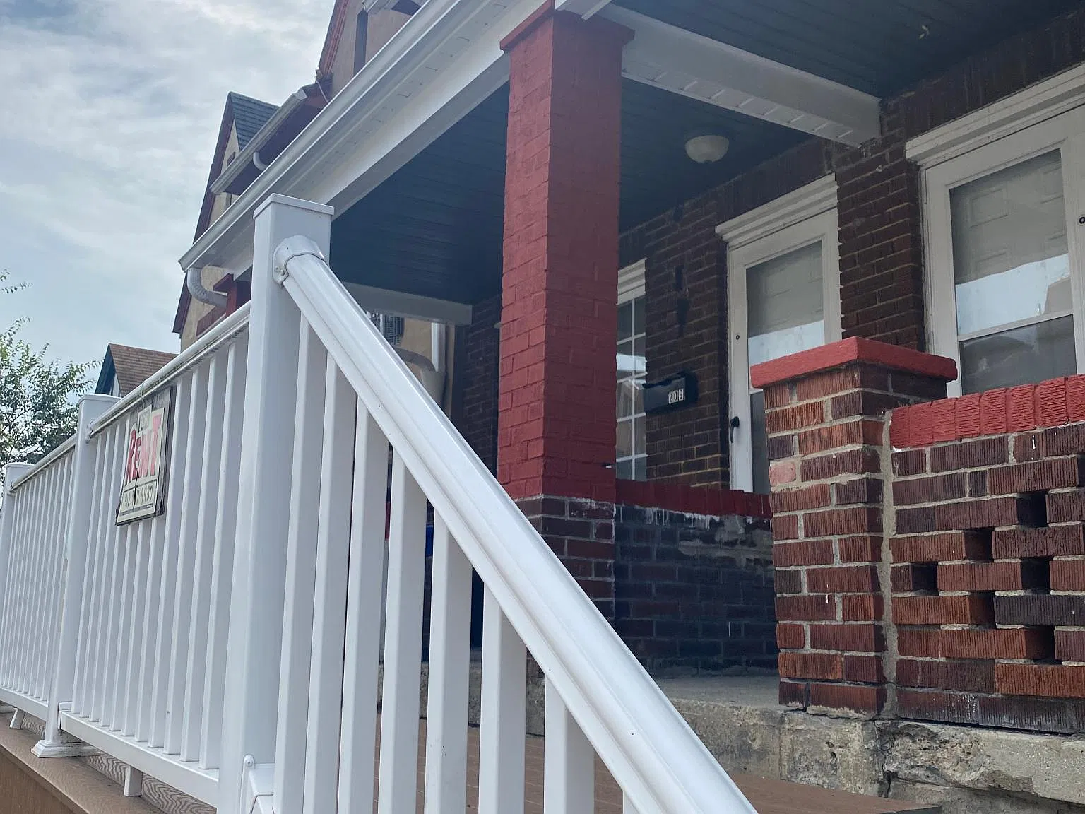 4 bed, 1135 sqft, $3,100 — Photo 4