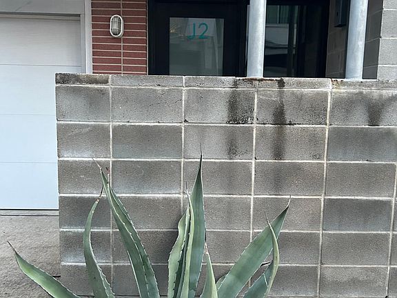 3rd image of 4801 S Congress Ave