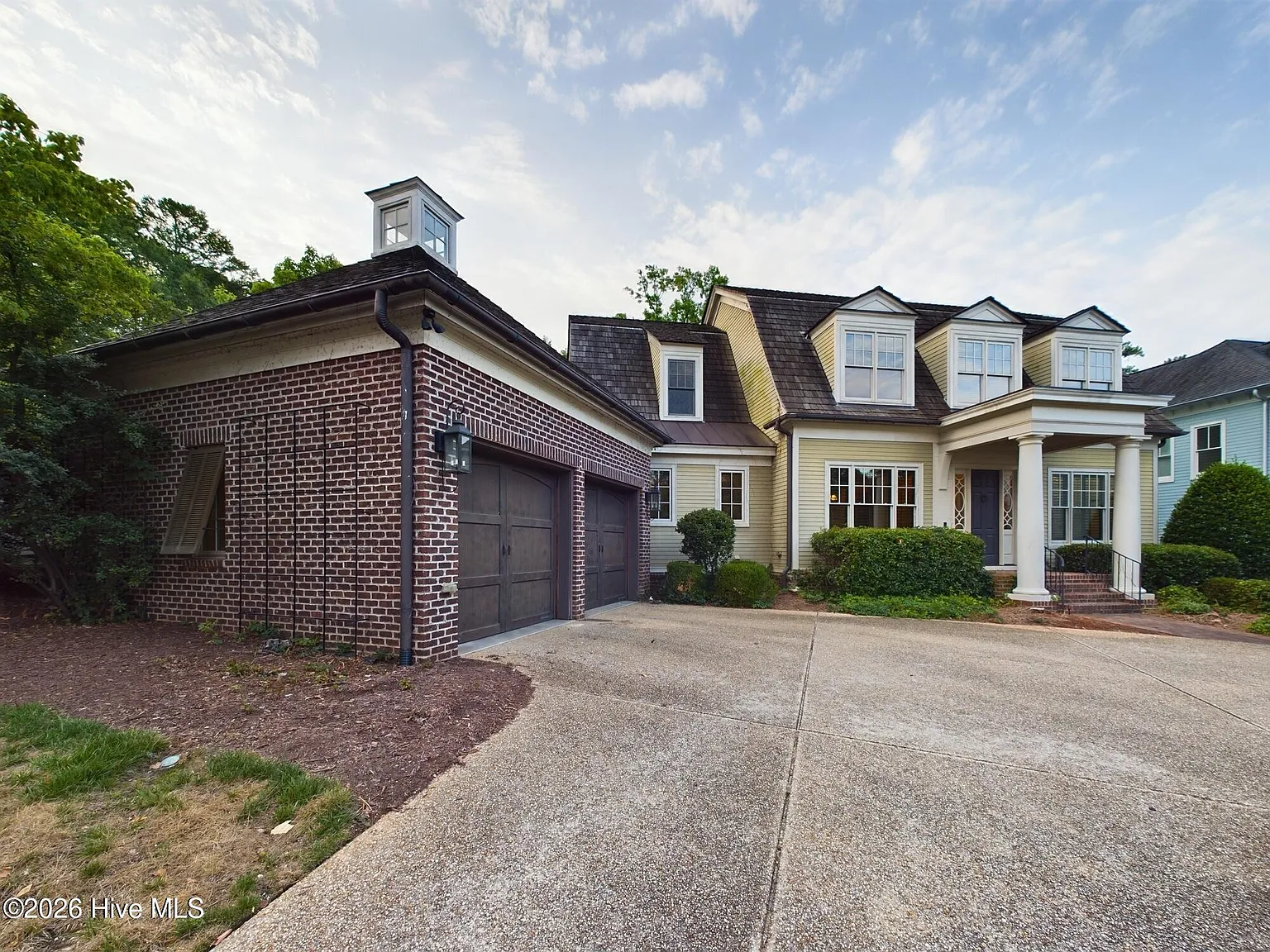 5 bed, 3.5 bath, 3934 sqft, $6,750 — Photo 4
