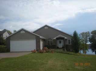 779 Neumeyer Ln, Brillion, WI 54110