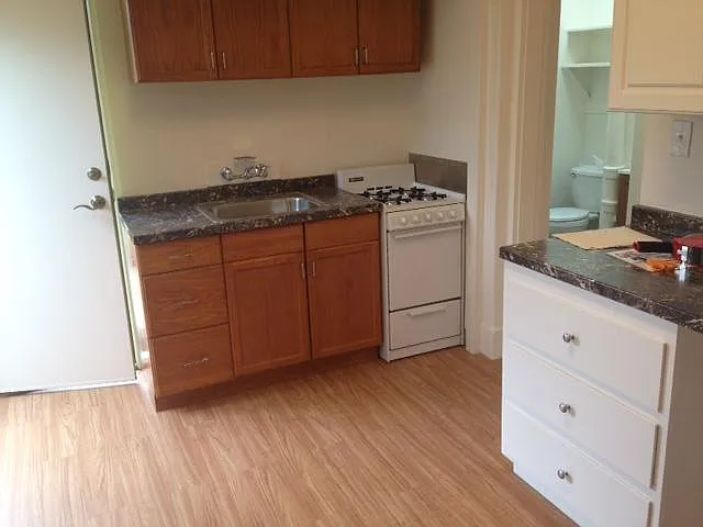 312 W Lynwood St #3 — Photo 8