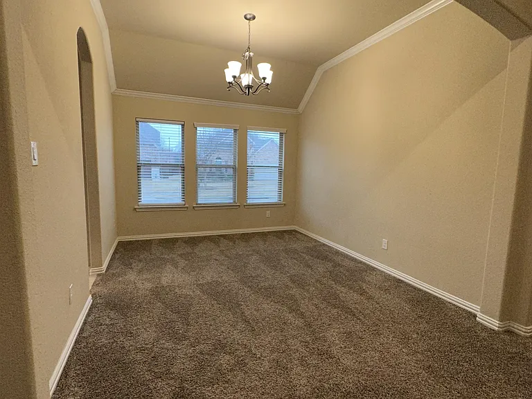 700 Feathering Way — Photo 15