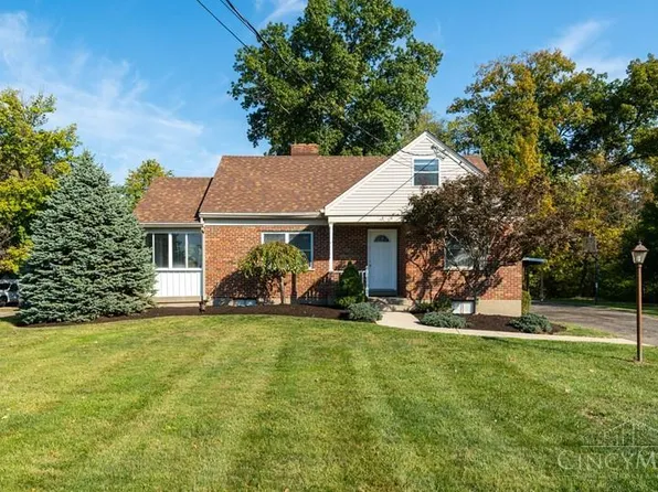 3286 Sunnyside Dr, Cincinnati, OH 45251
