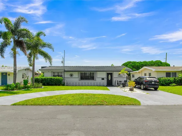 7690 NW 16th Ct, Pembroke Pines, FL 33024