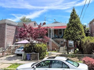 2056 Van Hoesen Ave, Bronx, NY, 10461