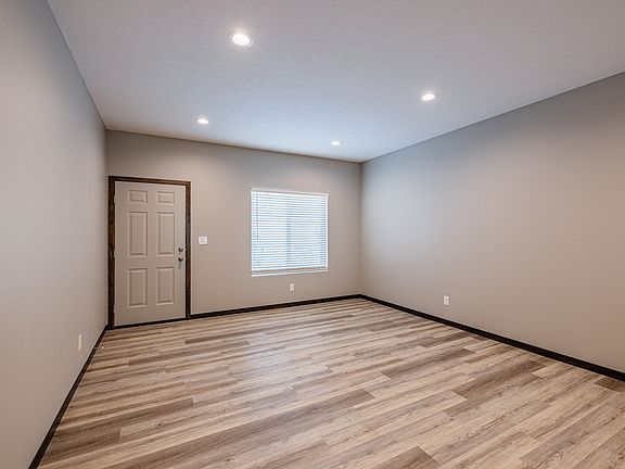 3rd image of 444 S 27th St #2