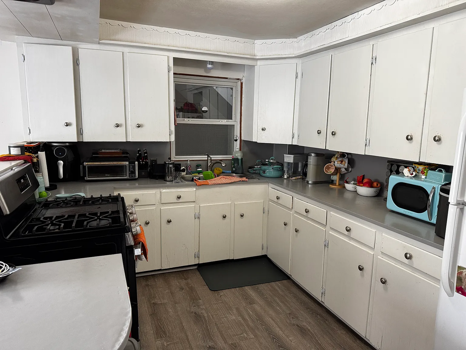 2 bed, 1000 sqft, $1,450 — Photo 2