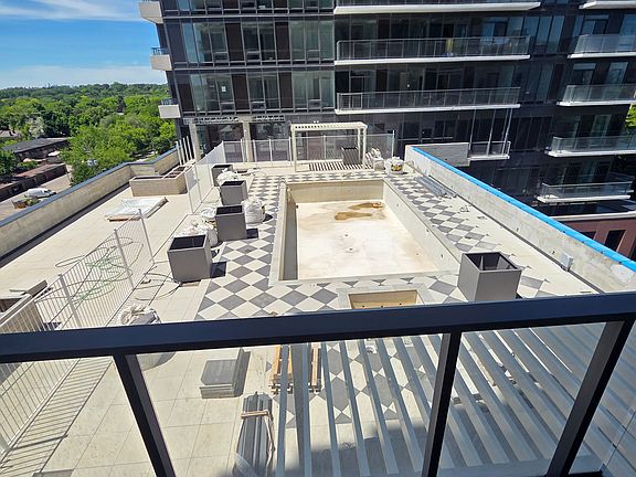 2nd image of 4010 Eglinton Ave W #816