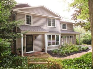 2380 Partridge Ln, Lancaster, PA 17601