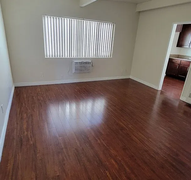 Park Verdugo Apartments — Photo 4