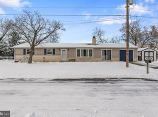 9 Shennys Dr, York, PA 17408