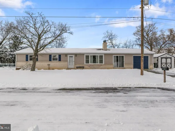 9 Shennys Dr, York, PA 17408