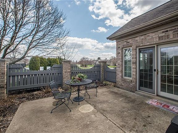 3rd image of 501 Cherry Hill Dr