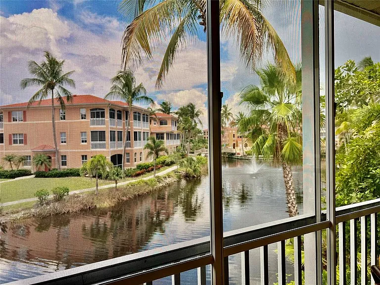 3304 Sunset Key Cir #D — Photo 5