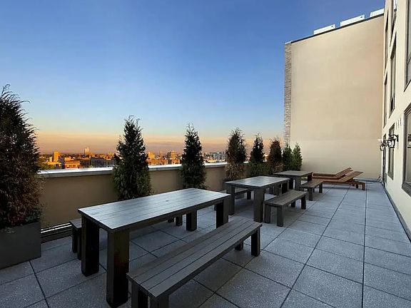 3rd image of 2763 Morris Ave APT 203