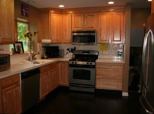 1355 Banbury Ave NE, Grand Rapids, MI 49505