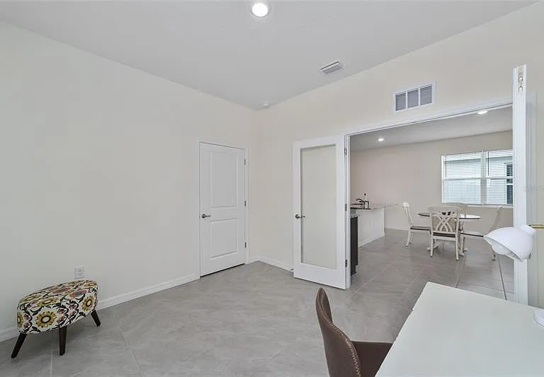 4110 NW 44th Cir — Photo 19
