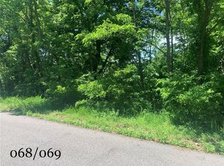 47 Cypress Point Ln, Eureka Springs, AR 72631