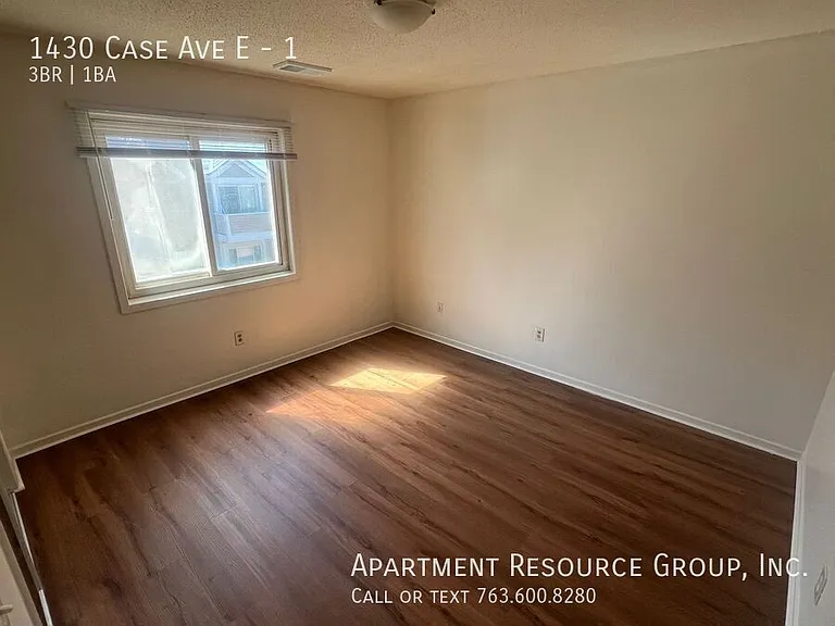 1430 Case Ave E #1 — Photo 10